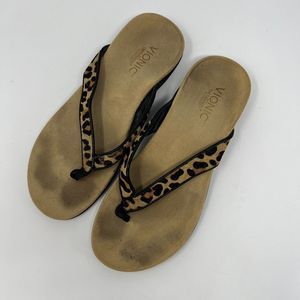 Vionic Women's Size 7 Selena Thong Slide Leather Fabric Sandals Cheetah